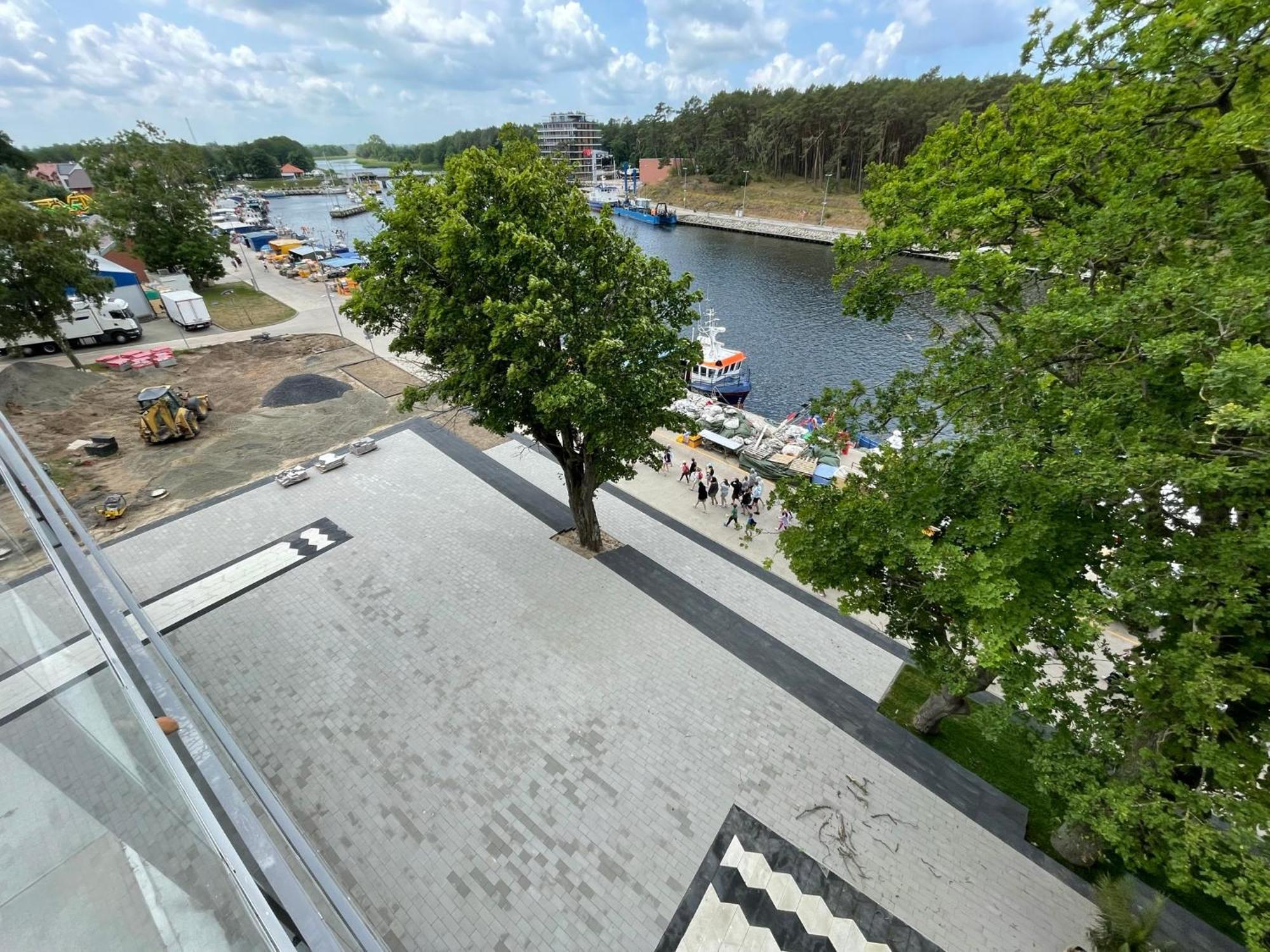Portowy Boulevard Mrzeżyno Kültér fotó
